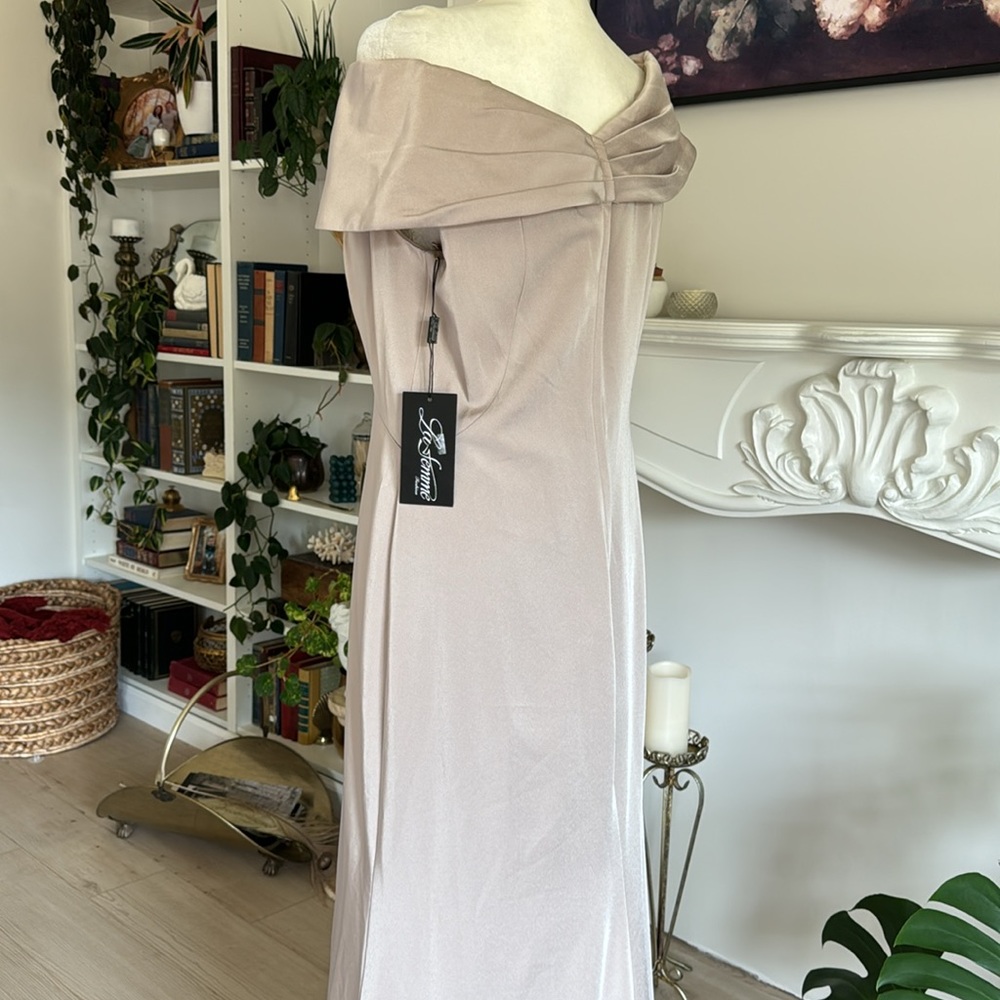 La Femme 29537 Fitted Off Shoulder Evening Dress - Picture 7 of 9